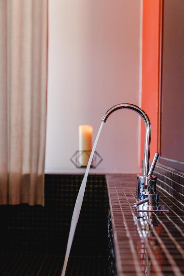 Cooking And Nature - Emotional Hotel Alvados Bagian luar foto